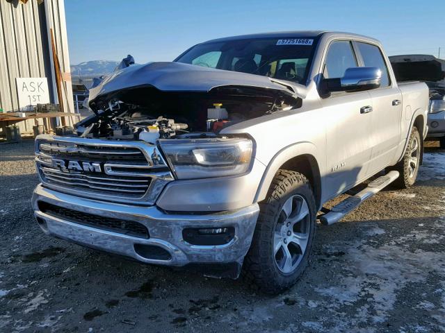 1C6SRFJT6KN504950 - 2019 RAM 1500 LARAM SILVER photo 2