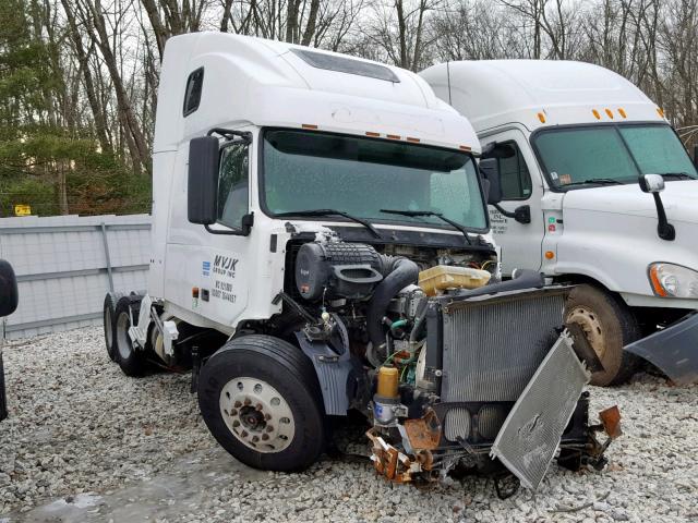 4V4NC9GHX6N448372 - 2006 VOLVO VN VNL WHITE photo 1