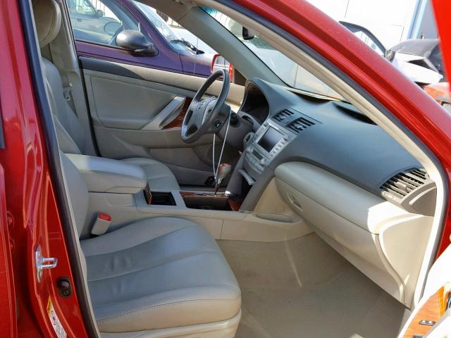 4T1BB3EK4BU141403 - 2011 TOYOTA CAMRY HYBR RED photo 5