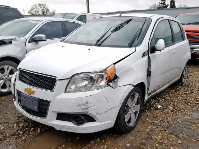 KL1TD6DE3BB126846 - 2011 CHEVROLET AVEO LS WHITE photo 2