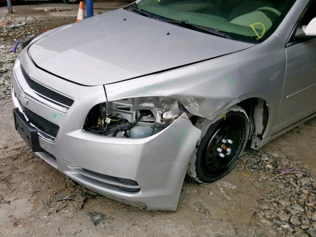 1G1ZC5EB1AF303768 - 2010 CHEVROLET MALIBU 1LT ვერცხლისფერი ფოტო 9