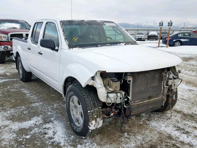 1N6AD09W78C402122 - 2008 NISSAN FRONTIER C WHITE photo 1