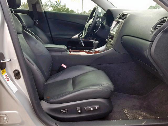 JTHBK262472029909 - 2007 LEXUS IS 250 SILVER photo 5