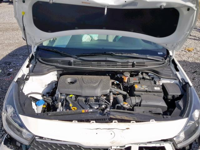 3KPA24AB7JE137449 - 2018 KIA RIO LX WHITE photo 7