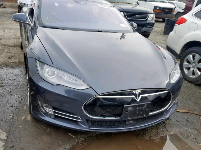 5YJSA1E48GF128733 - 2016 TESLA MODEL S GRAY photo 7