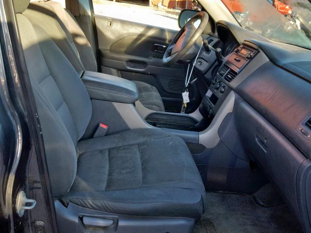 5FNYF28136B022594 - 2006 HONDA PILOT LX GRAY photo 5