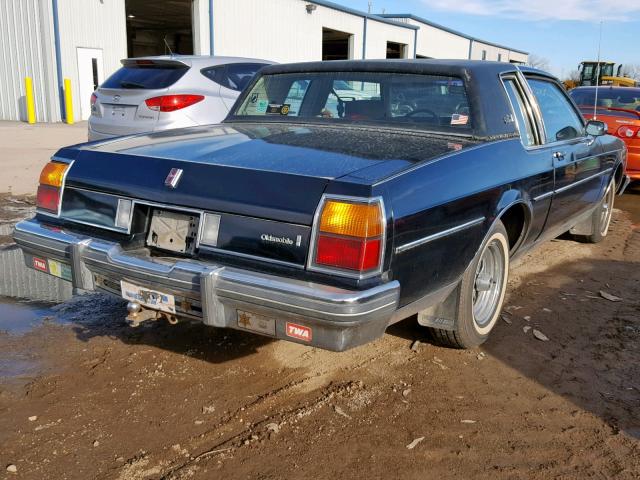 1G3AY37Y5EX416022 - 1984 OLDSMOBILE DELTA 88 R GRAY photo 4