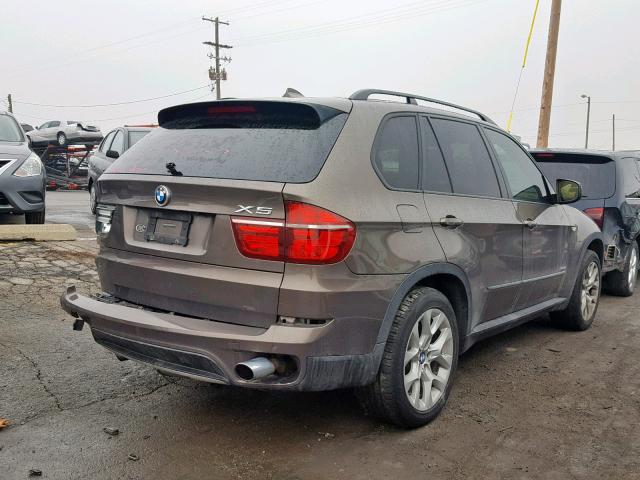 5UXZV4C50BL406593 - 2011 BMW X5 XDRIVE3 GRAY photo 4