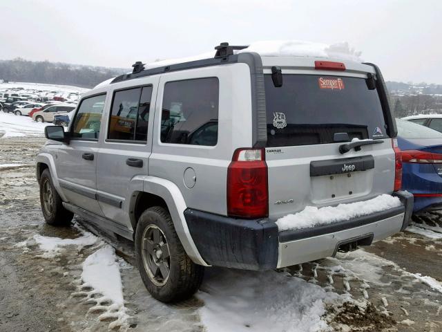 1J8HG48NX6C132561 - 2006 JEEP COMMANDER SILVER photo 3