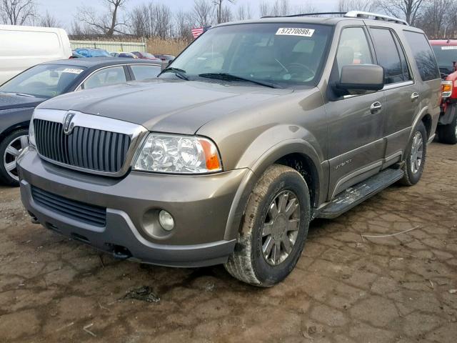 5LMFU28R73LJ21424 - 2003 LINCOLN NAVIGATOR TAN photo 2