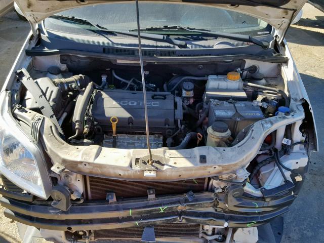 KL1TD6DE6BB229551 - 2011 CHEVROLET AVEO LS WHITE photo 7