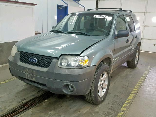 1FMCU96H05KB53116 - 2005 FORD ESCAPE HEV GREEN photo 2