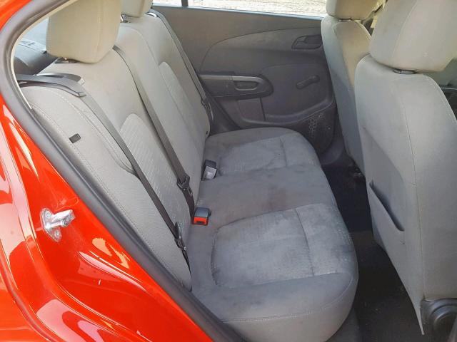 1G1JB5SH6F4128090 - 2015 CHEVROLET SONIC LS RED photo 6