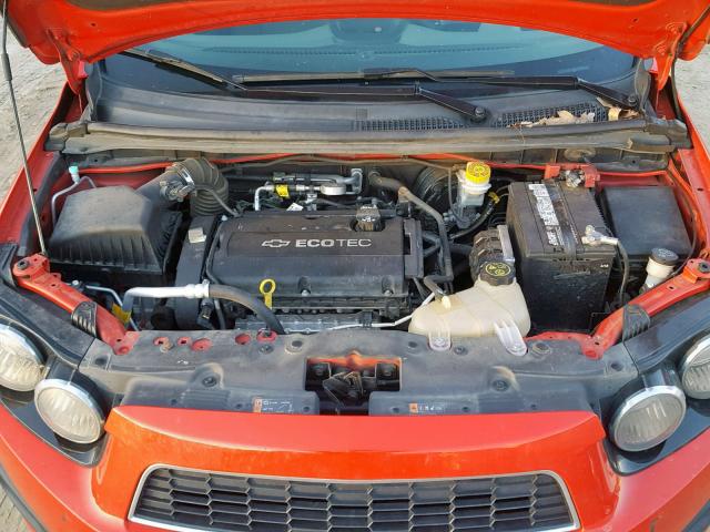 1G1JB5SH6F4128090 - 2015 CHEVROLET SONIC LS RED photo 7