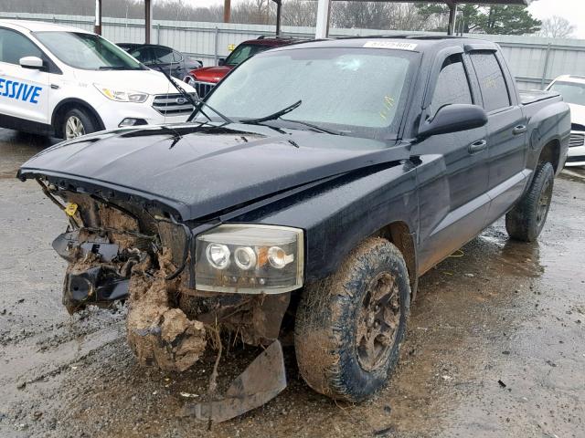 1D7HE48N75S237677 - 2005 DODGE DAKOTA QUA BLACK photo 2