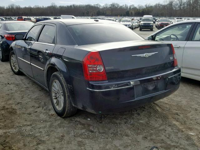 2C3CA5CV1AH101337 - 2010 CHRYSLER 300 TOURIN BLACK photo 3