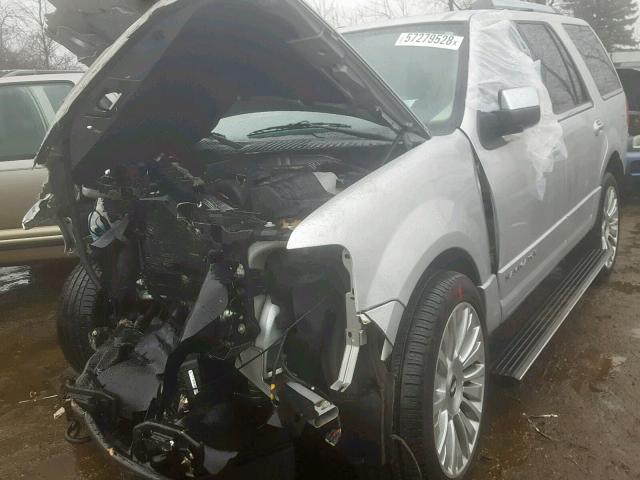 5LMJJ2LT3GEL06280 - 2016 LINCOLN NAVIGATOR Күміс фото 2