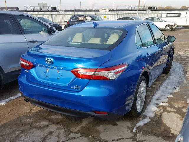 4T1B21HK4KU011069 - 2019 TOYOTA CAMRY HYBR BLUE photo 4