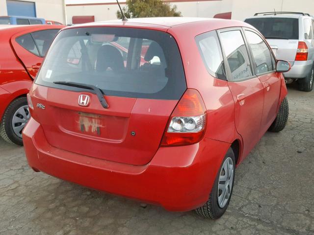 JHMGD37418S010449 - 2008 HONDA FIT RED photo 4