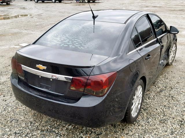 1G1PJ5S92B7303384 - 2011 CHEVROLET CRUZE ECO BLACK photo 4