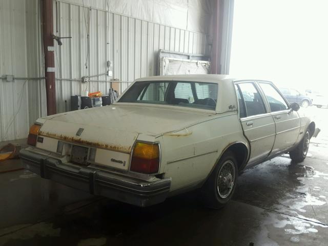 1G3AY69Y4EX311132 - 1984 OLDSMOBILE DELTA 88 R WHITE photo 4