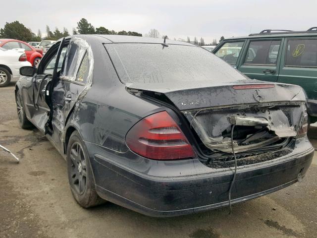 WDBUF65JX3A247642 - 2003 MERCEDES-BENZ E 320 BLACK photo 3