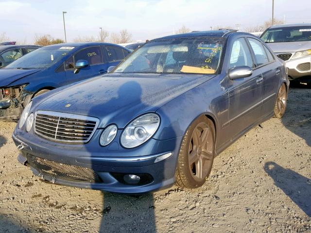 WDBUF76J84A553132 - 2004 MERCEDES-BENZ E 55 AMG BLUE photo 2