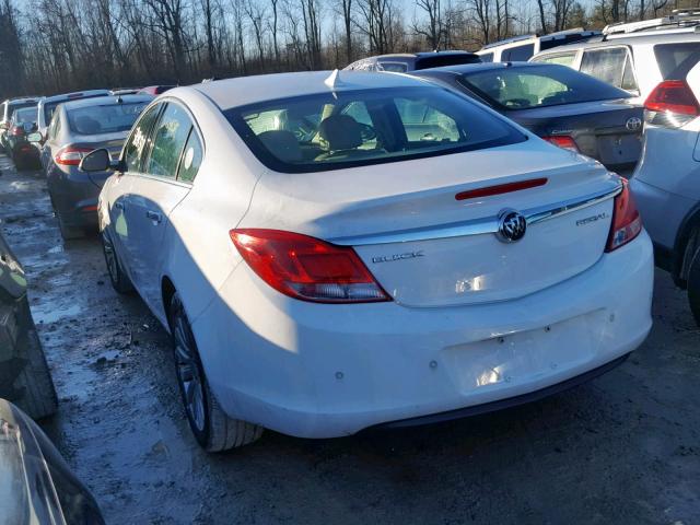 2G4GS5EK4C9141014 - 2012 BUICK REGAL PREM WHITE photo 3