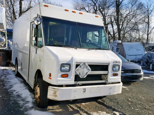 4UZAANBW81CH53225 - 2001 FREIGHTLINER CHASSIS M WHITE photo 1