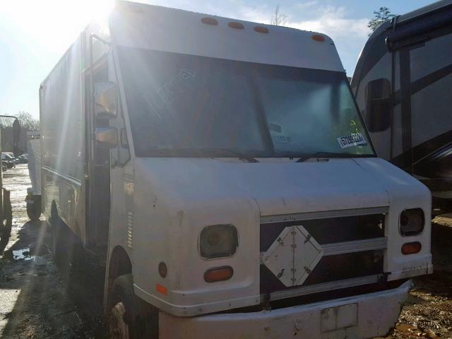 4UZA4FF4XWC932991 - 1998 FREIGHTLINER CHASSIS M WHITE photo 1