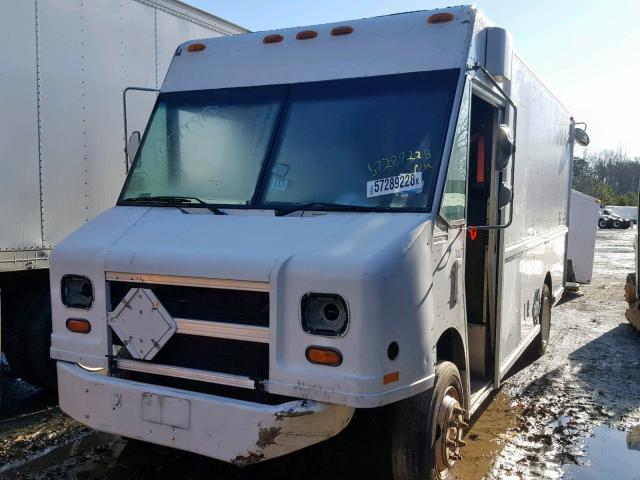 4UZA4FF4XWC932991 - 1998 FREIGHTLINER CHASSIS M WHITE photo 2