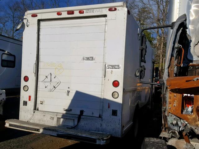 4UZA4FF4XWC932991 - 1998 FREIGHTLINER CHASSIS M WHITE photo 4