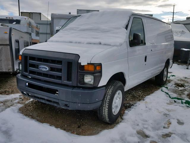 1FTNE2EW9DDB12326 - 2013 FORD ECONOLINE WHITE photo 2