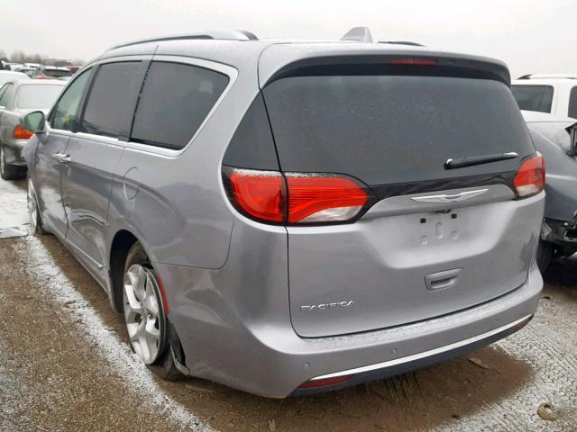 2C4RC1BG8JR311990 - 2018 CHRYSLER PACIFICA T GRAY photo 3