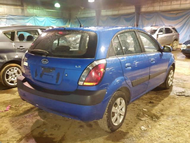 KNADE163186304955 - 2008 KIA RIO 5 SX BLACK photo 4