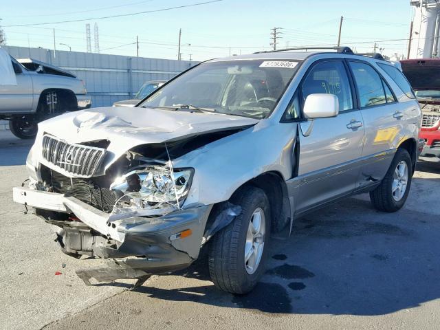 JTJGF10U520122553 - 2002 LEXUS RX 300 SILVER photo 2