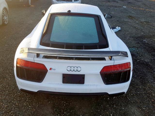 WUAKBAFX2H7902930 - 2017 AUDI R8 5.2 PLU WHITE photo 7