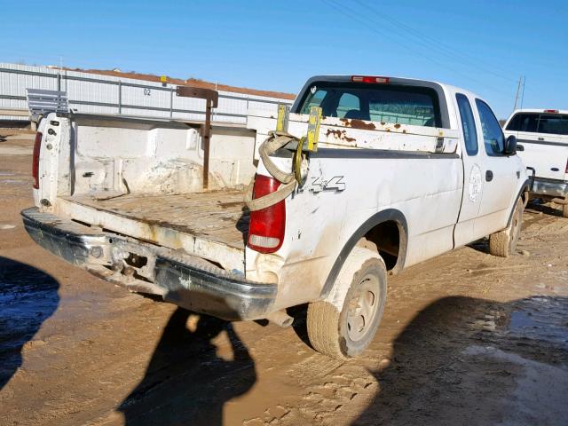 1FTRX18L61NB15407 - 2001 FORD F150 WHITE photo 4