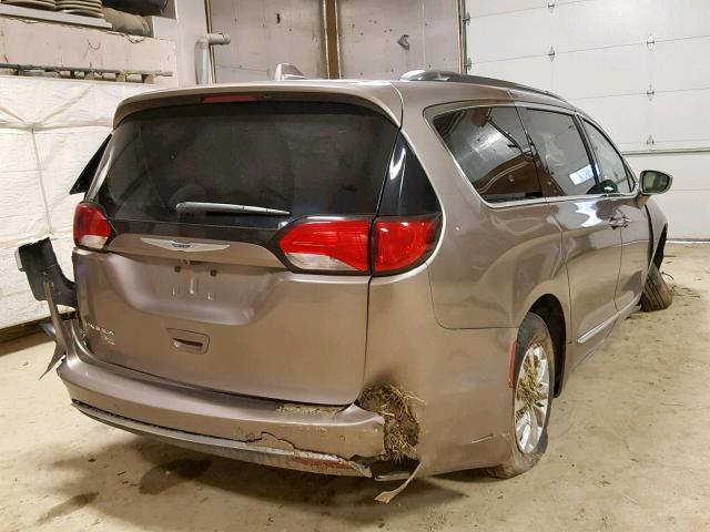 2C4RC1BG7JR148913 - 2018 CHRYSLER PACIFICA T GRAY photo 4