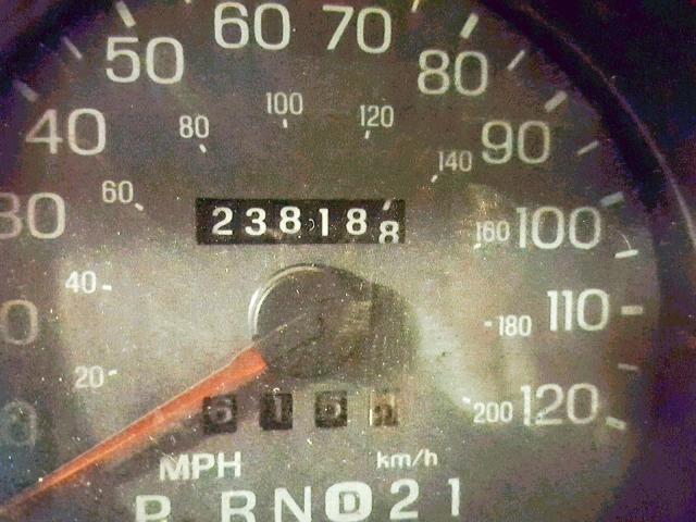 2MEFM74W7YX614898 - 2000 MERCURY GRAND MARQ MAROON photo 8