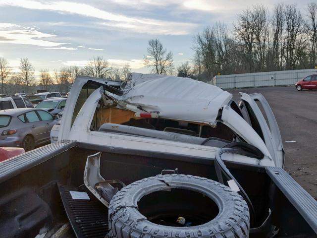 1FTSW31P63EC68028 - 2003 FORD F350 SRW S WHITE photo 9