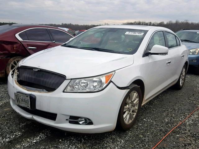 1G4GC5ERXCF309840 - 2012 BUICK LACROSSE WHITE photo 2