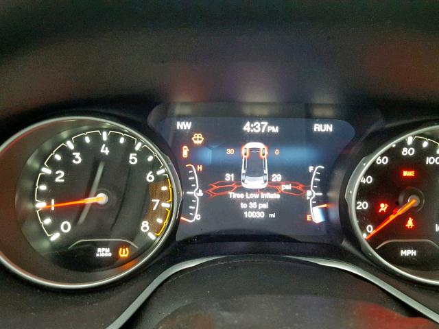 3C4NJDBBXJT101897 - 2018 JEEP COMPASS LA 灰色 照片 8