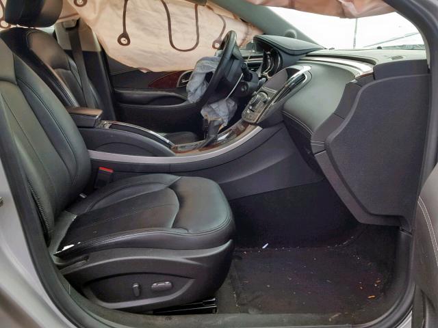 1G4GC5EG7AF252203 - 2010 BUICK LACROSSE C SILVER photo 5