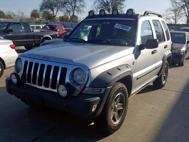 1J4GL38K26W110805 - 2006 JEEP LIBERTY RE SILVER photo 2