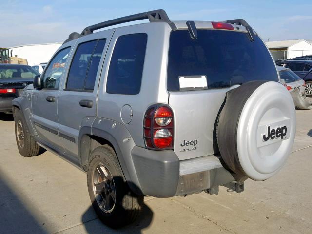 1J4GL38K26W110805 - 2006 JEEP LIBERTY RE SILVER photo 3