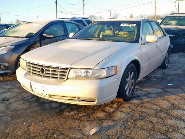 1G6KS54YX3U157230 - 2003 CADILLAC SEVILLE SL WHITE photo 2