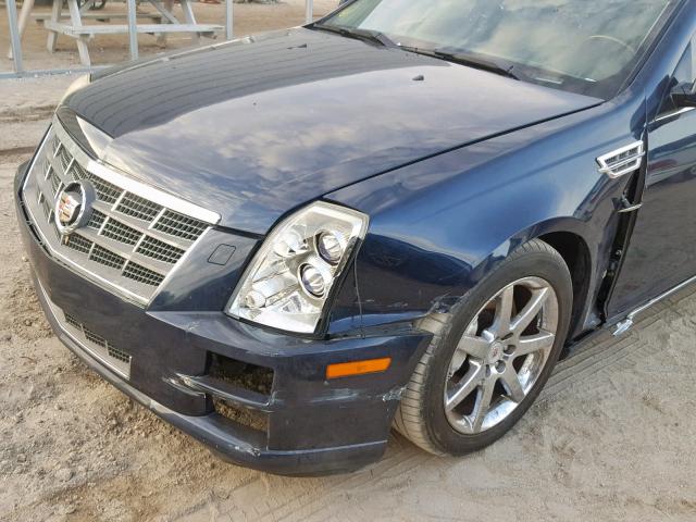 1G6DC67AX80124852 - 2008 CADILLAC STS BLUE photo 9