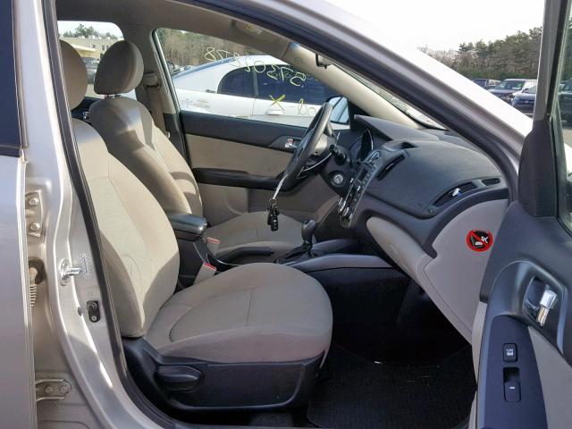 KNAFU4A25D5658232 - 2013 KIA FORTE EX SILVER photo 5