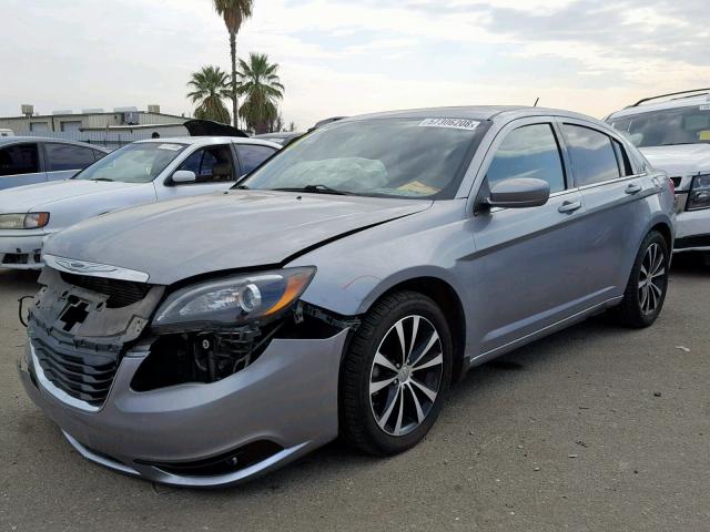 1C3CCBCG2DN574721 - 2013 CHRYSLER 200 LIMITE GRAY photo 2